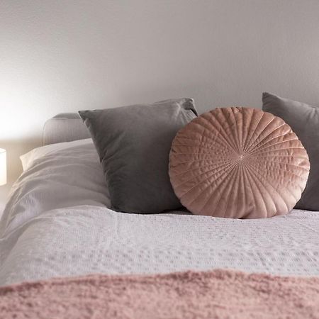 Lovely City Town House With Free Parking Sleeps 2 To 6 Guests Γιορκ Εξωτερικό φωτογραφία