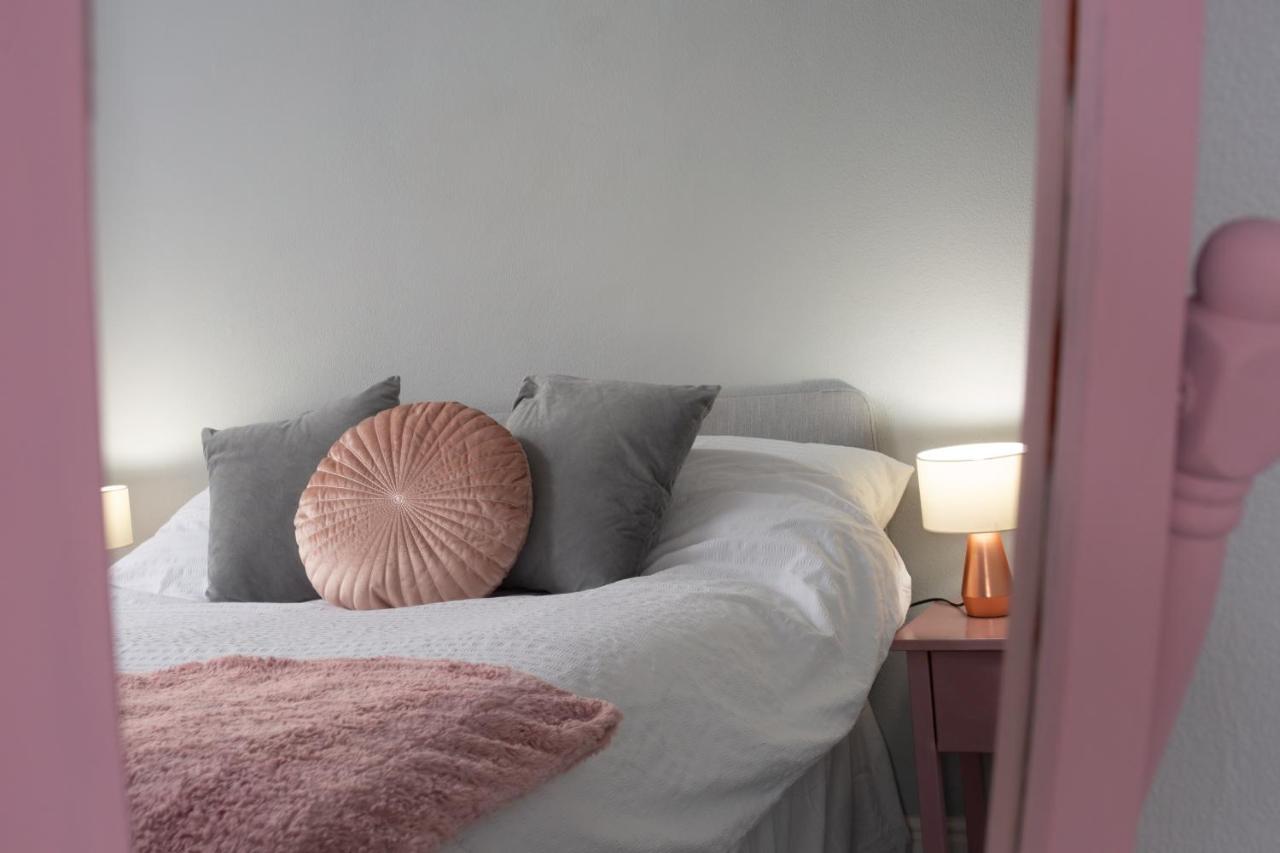 Lovely City Town House With Free Parking Sleeps 2 To 6 Guests Γιορκ Εξωτερικό φωτογραφία