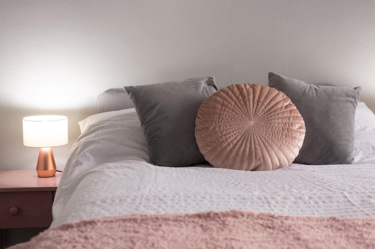 Lovely City Town House With Free Parking Sleeps 2 To 6 Guests Γιορκ Εξωτερικό φωτογραφία