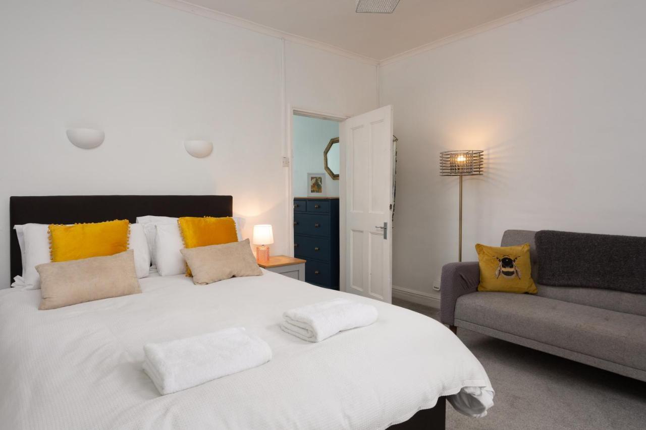 Lovely City Town House With Free Parking Sleeps 2 To 6 Guests Γιορκ Εξωτερικό φωτογραφία