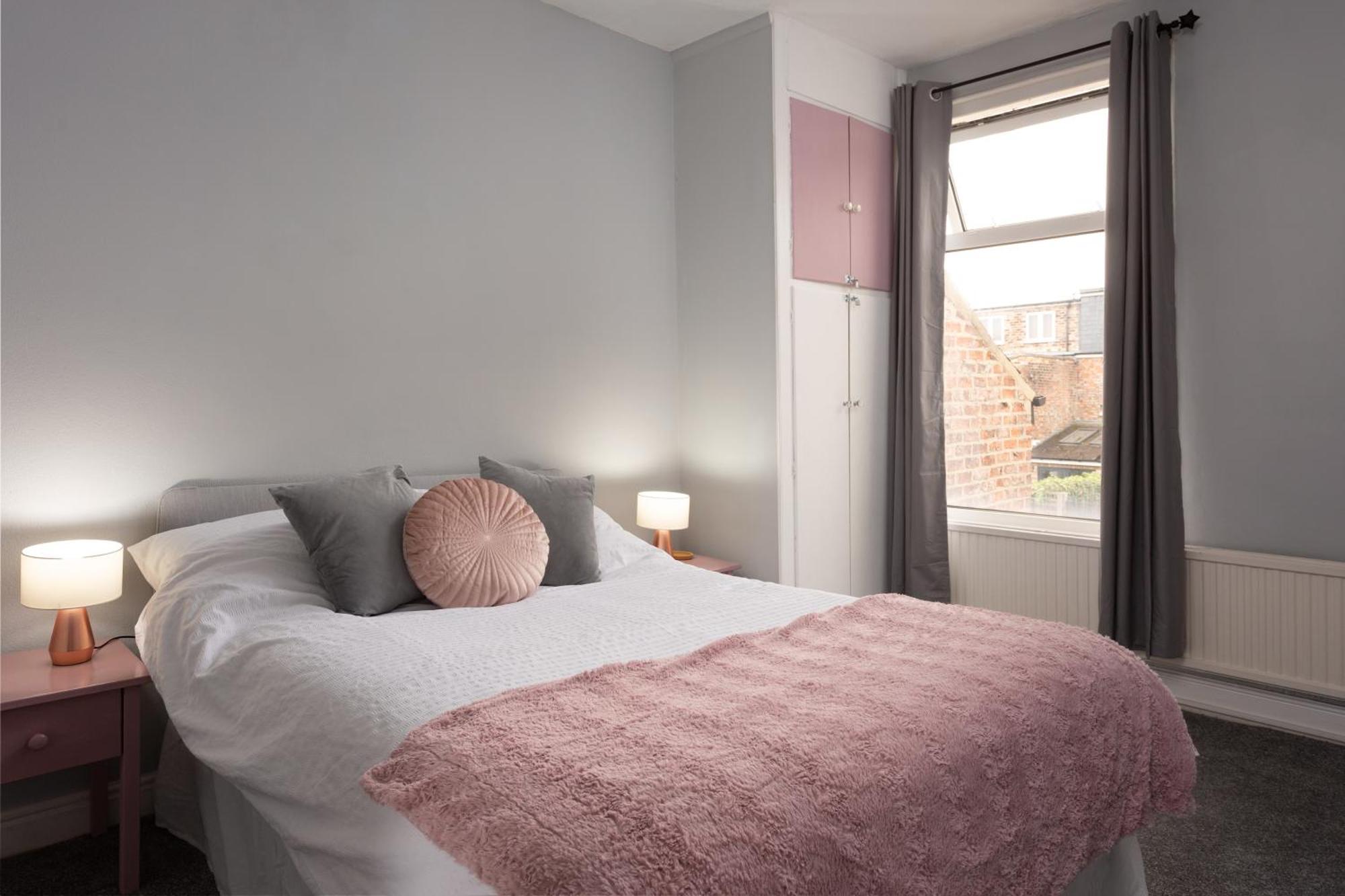 Lovely City Town House With Free Parking Sleeps 2 To 6 Guests Γιορκ Εξωτερικό φωτογραφία